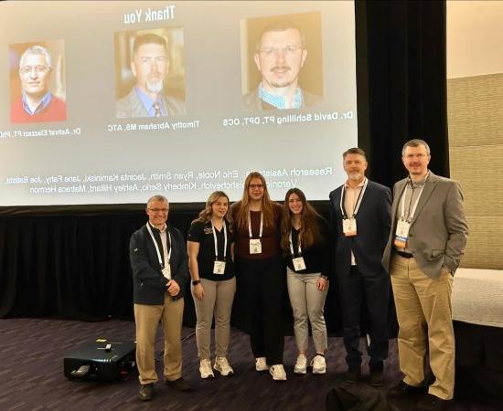 PT 学生s and faculty present at American Physical Therapy Association Conference 2024.